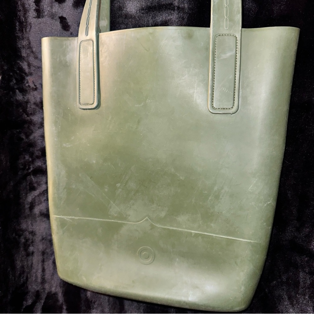 Hunter for Target 🎯Green Rubber Sling Tote Bag - Picture 3 of 7